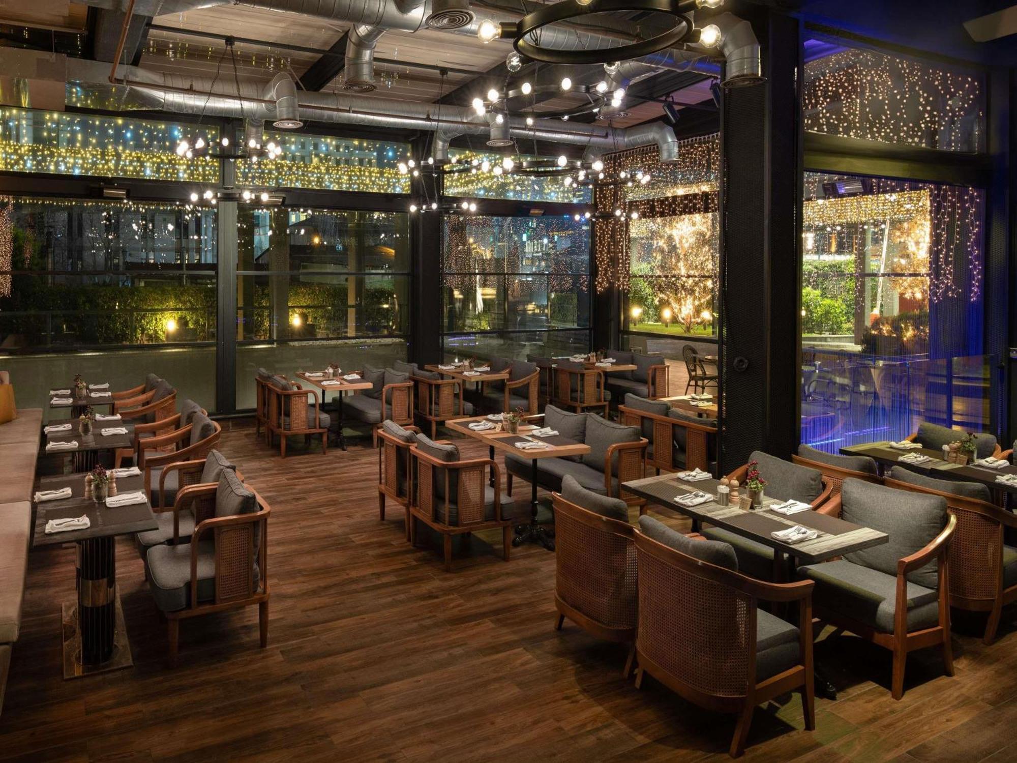 Hotel Movenpick Living Istanbul West Zewnętrze zdjęcie