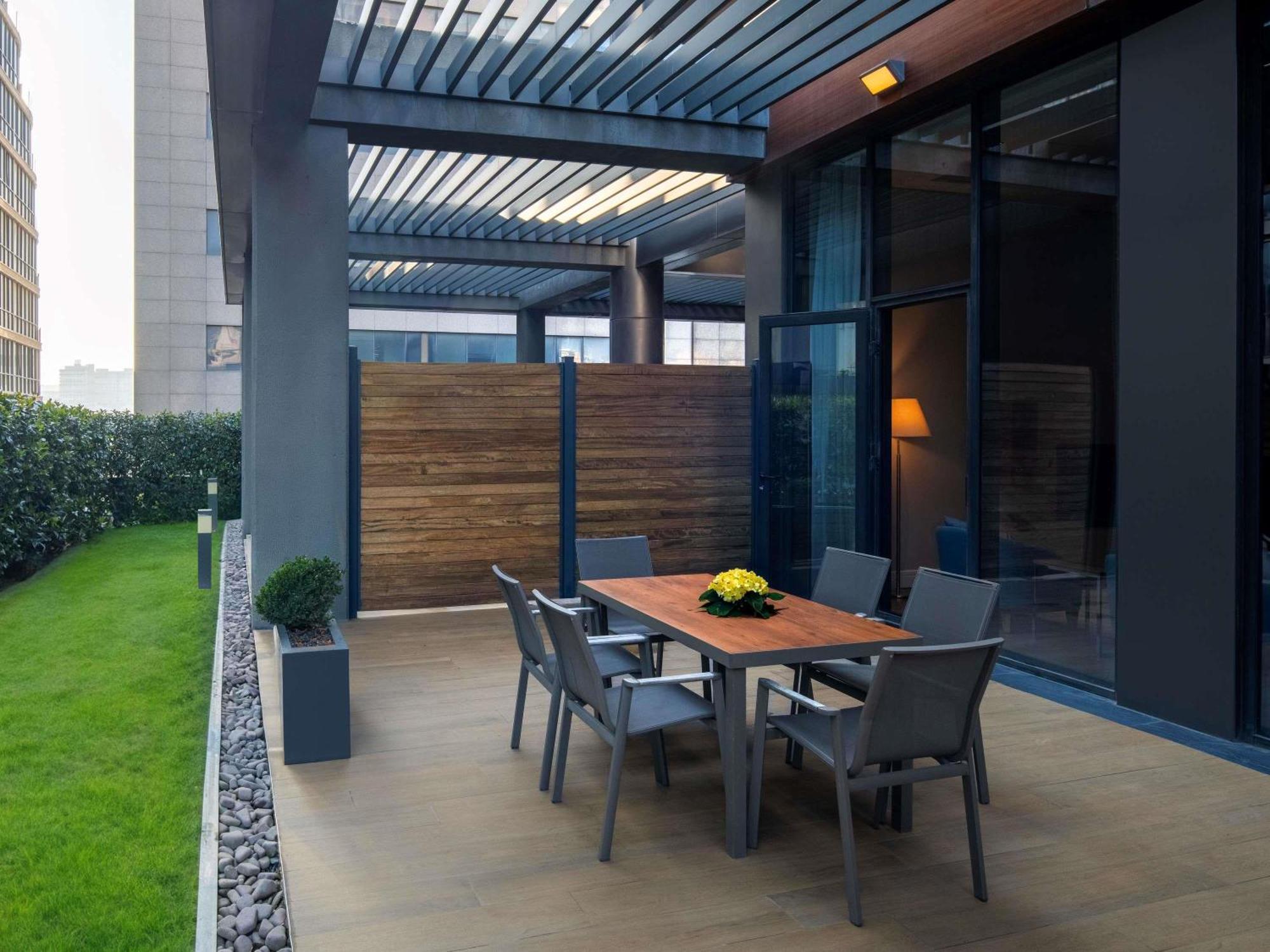 Hotel Movenpick Living Istanbul West Zewnętrze zdjęcie