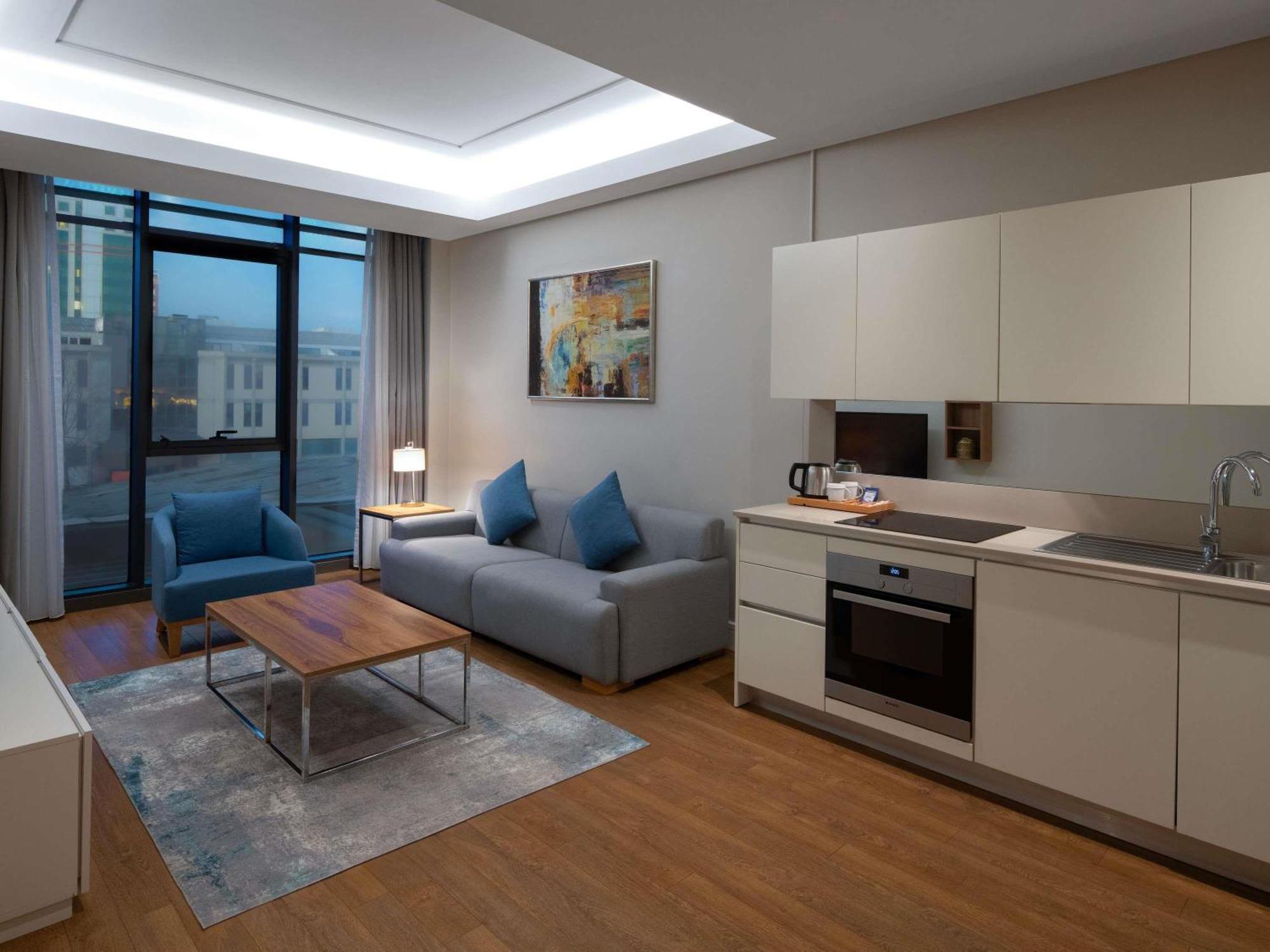 Hotel Movenpick Living Istanbul West Zewnętrze zdjęcie