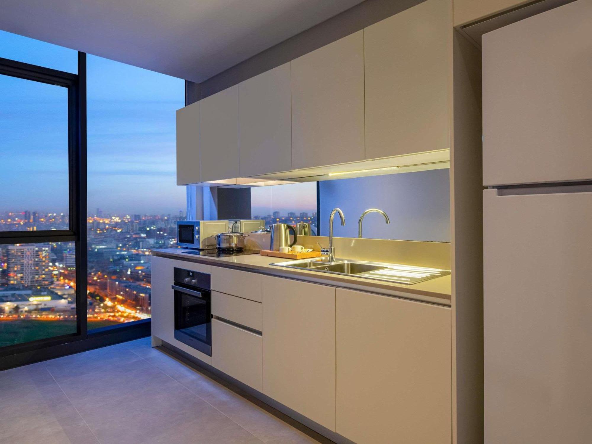 Hotel Movenpick Living Istanbul West Zewnętrze zdjęcie