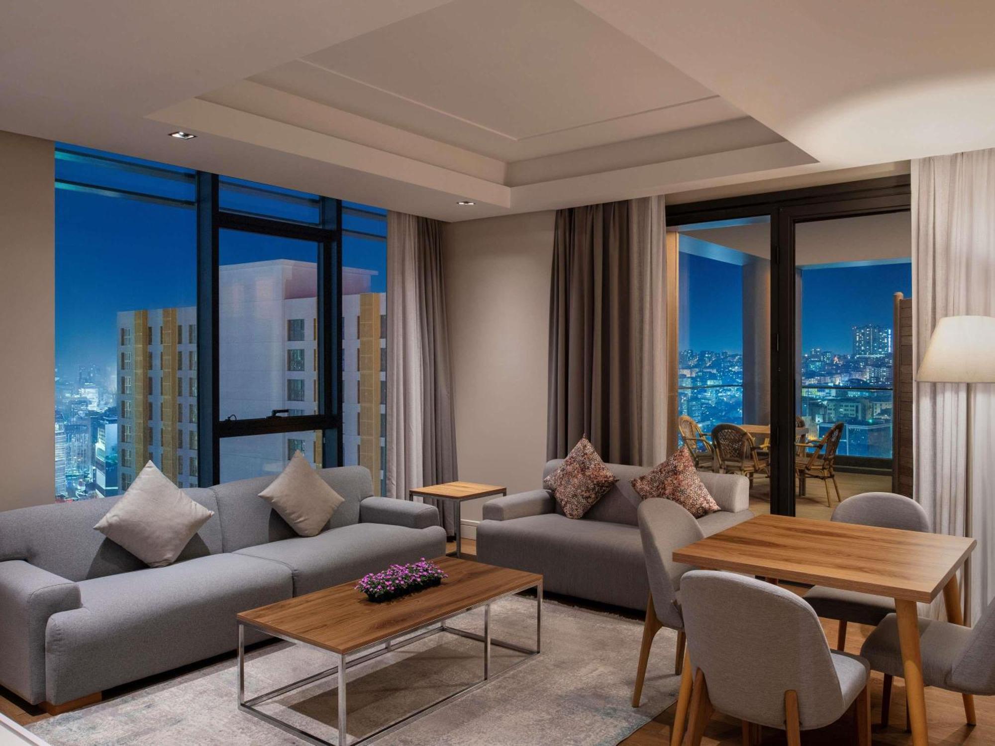 Hotel Movenpick Living Istanbul West Zewnętrze zdjęcie